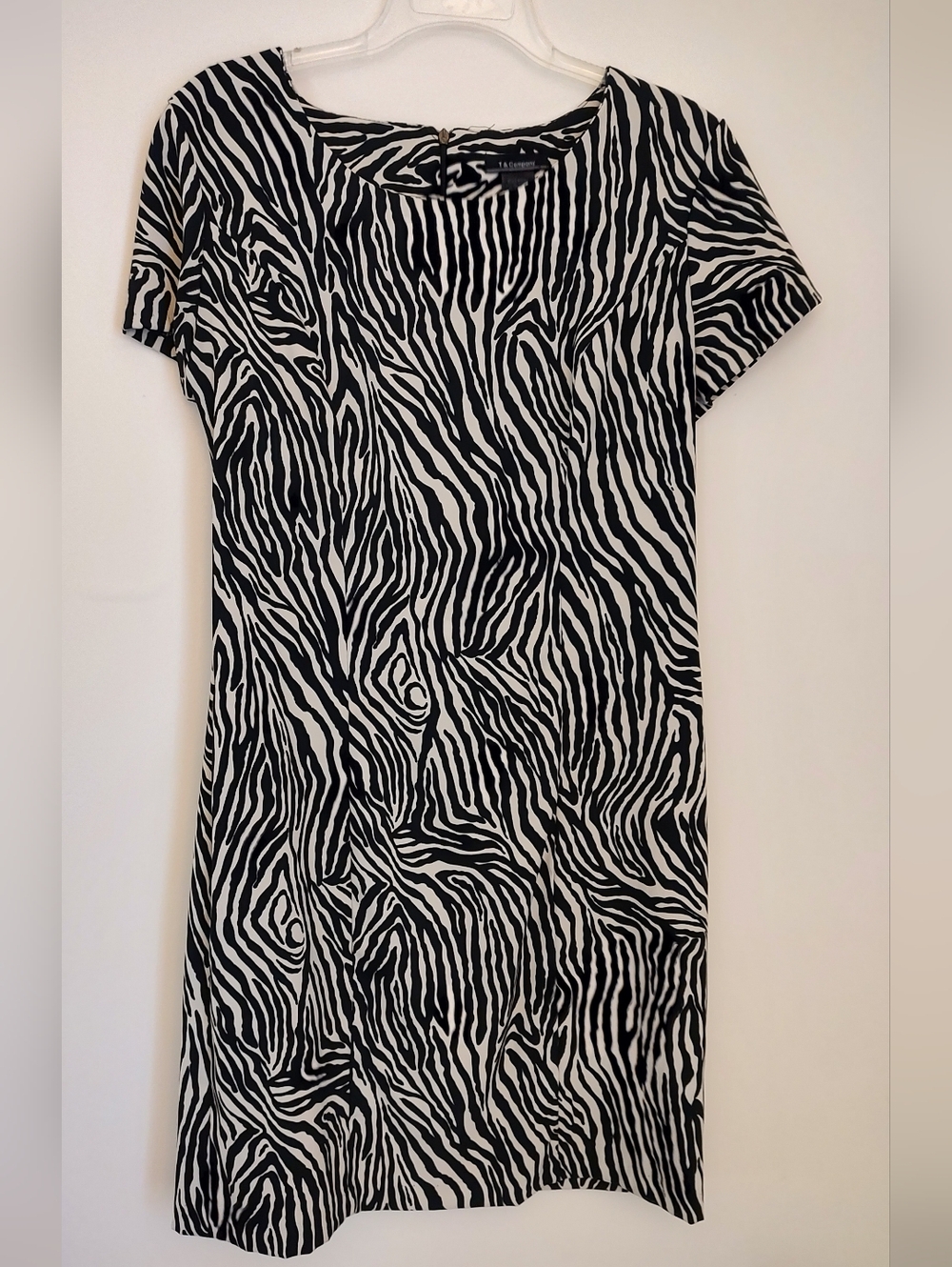 T & Company - Zebra-Print Short Sleeve Mini Dress - Black & White, Size 10